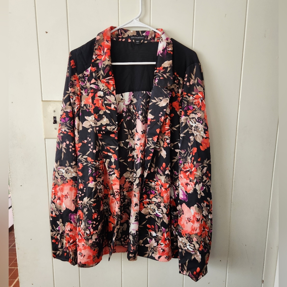 Metaphor Floral Blazer with Red and Black Accents Size XL
